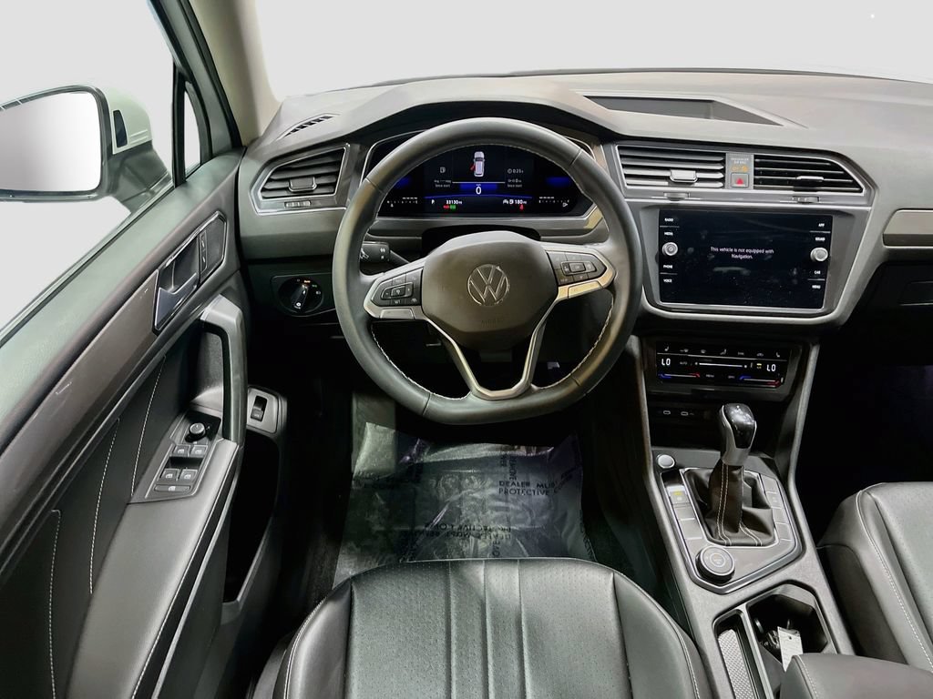 Used 2022 Volkswagen Tiguan SE AWD/4WD image 21