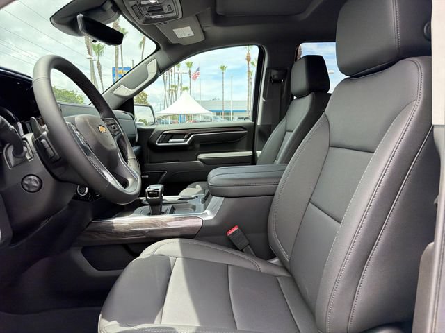 New 2026 Chevrolet Silverado 1500 LTZ w/ LTZ Premium Package RWD image 18