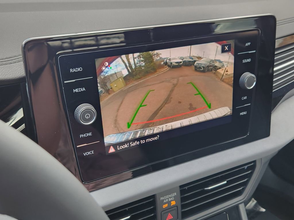 New 2026 Volkswagen Jetta SE FWD image 9