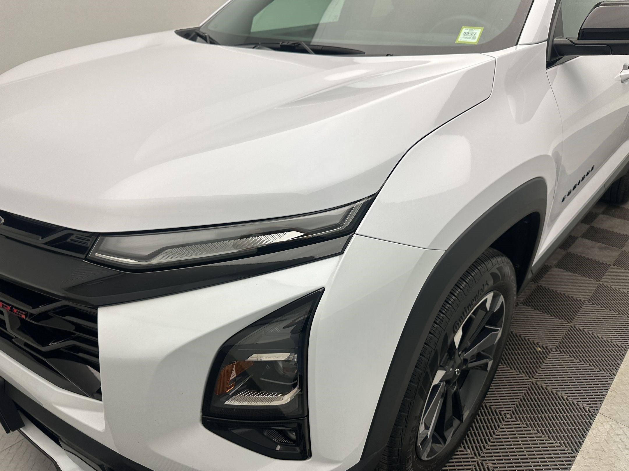 Certified 2026 Chevrolet Equinox RS w/ Convenience Package III AWD/4WD image 12