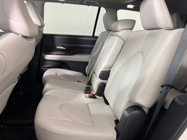 Used 2024 Toyota Grand Highlander XLE image 36