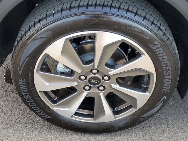 Certified 2023 Ford Escape Platinum image 5