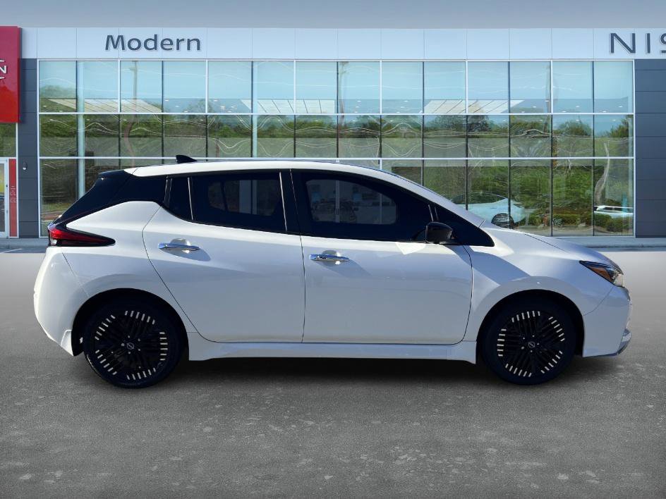 Certified 2023 Nissan Leaf SV Plus image 4