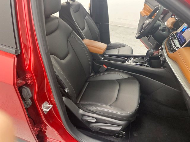 Used 2025 Jeep Compass Limited AWD/4WD image 56