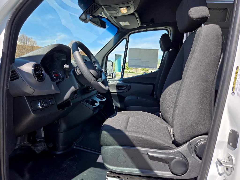New 2026 Mercedes-Benz Sprinter 2500 image 3