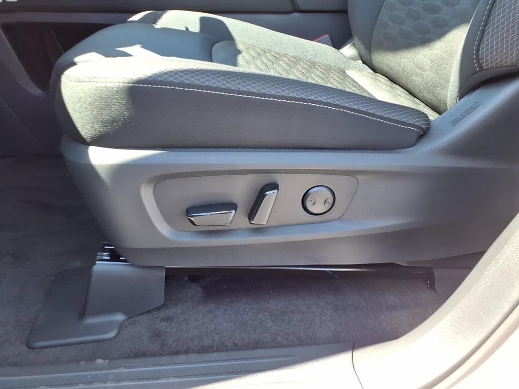 New 2026 Nissan Pathfinder SV AWD/4WD image 21