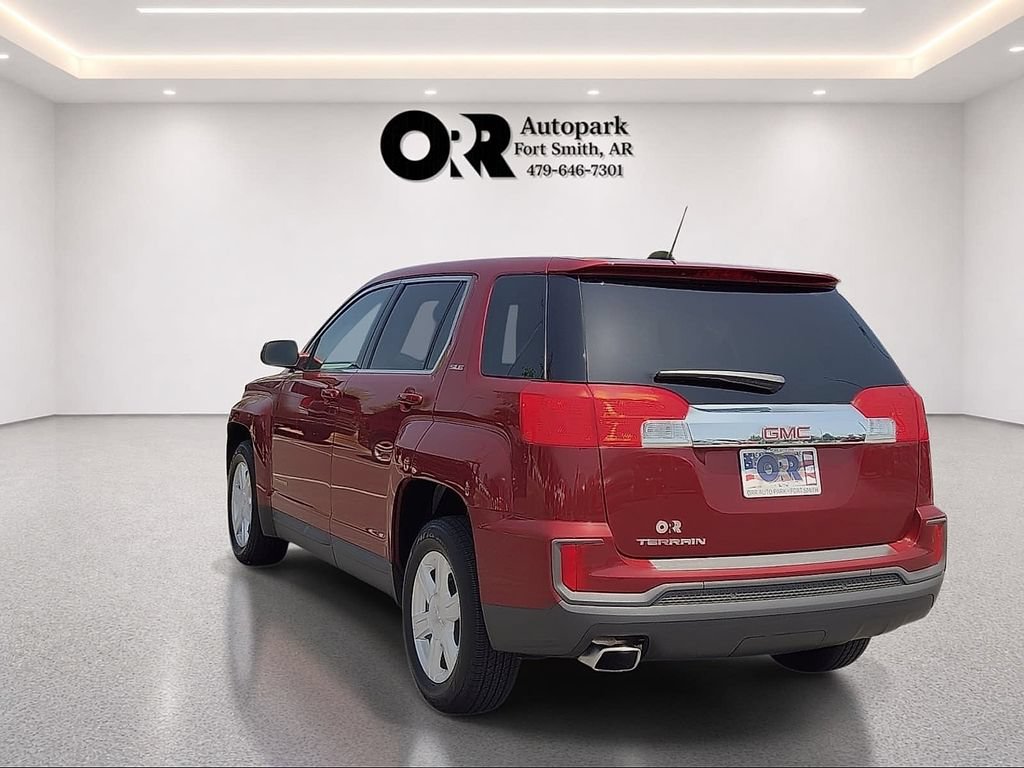 Used 2016 GMC Terrain SLE FWD image 4