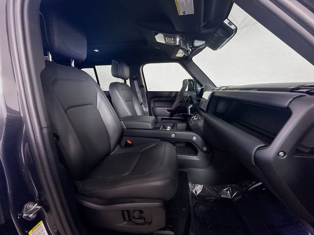 Certified 2024 Land Rover Defender 110 V8 AWD/4WD image 30