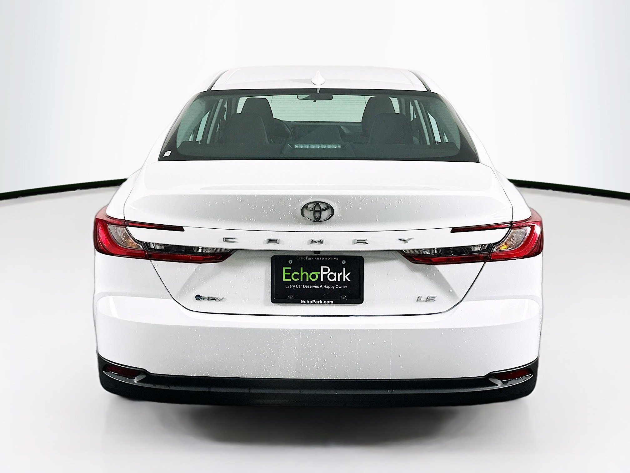 Used 2025 Toyota Camry LE image 7