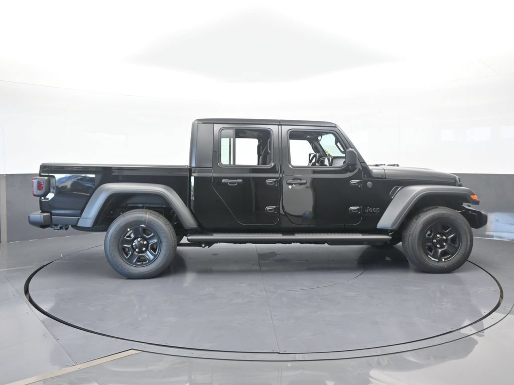 New 2026 Jeep Gladiator Sport AWD/4WD image 7