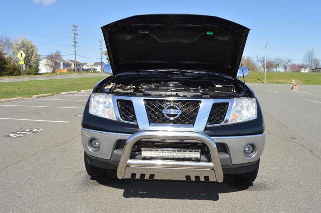 Used 2012 Nissan Frontier SL w/ Moonroof Pkg image 58