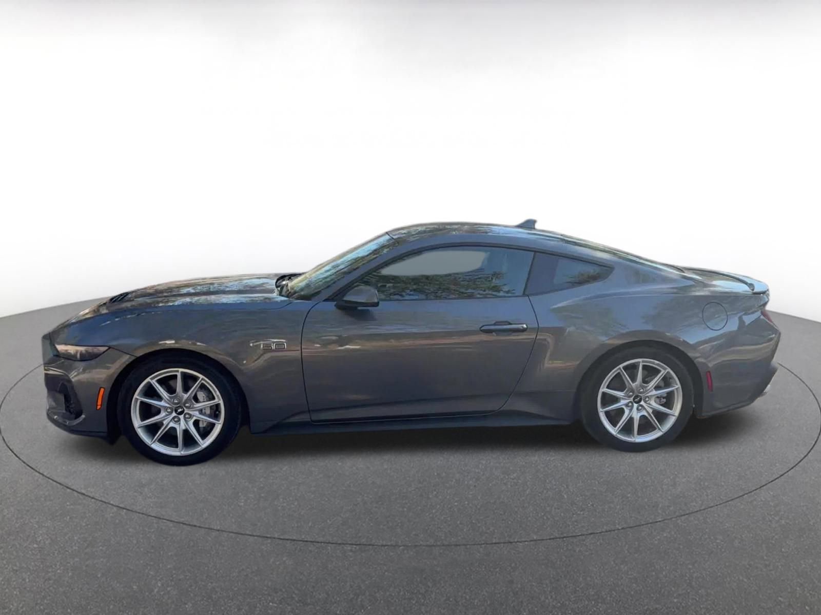 Used 2025 Ford Mustang GT Premium image 9