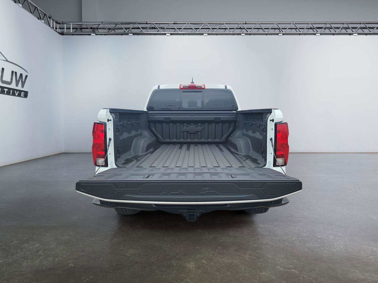 Used 2025 Chevrolet Colorado Trail Boss image 20