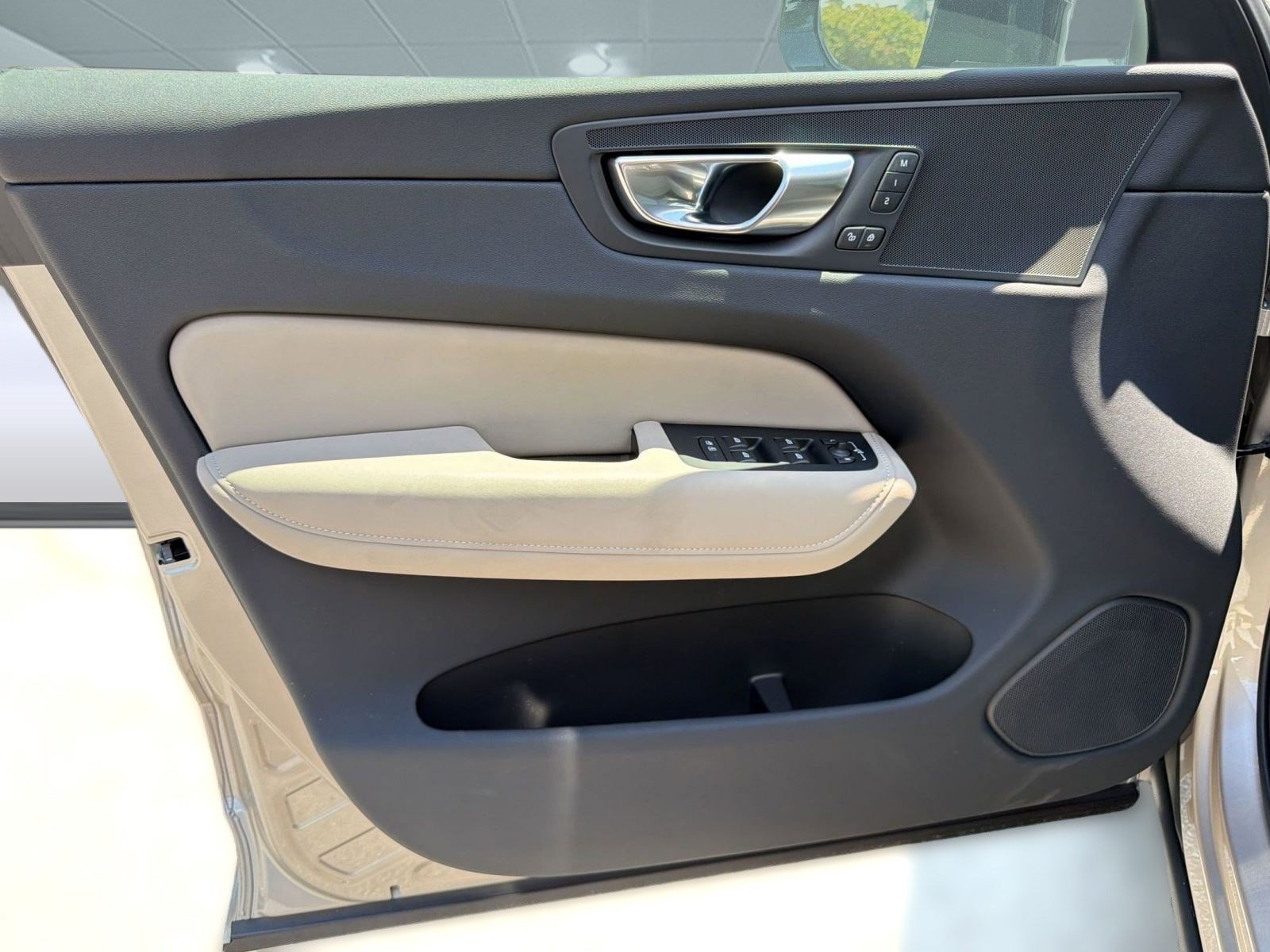 New 2026 Volvo XC60 B5 Core AWD/4WD image 21