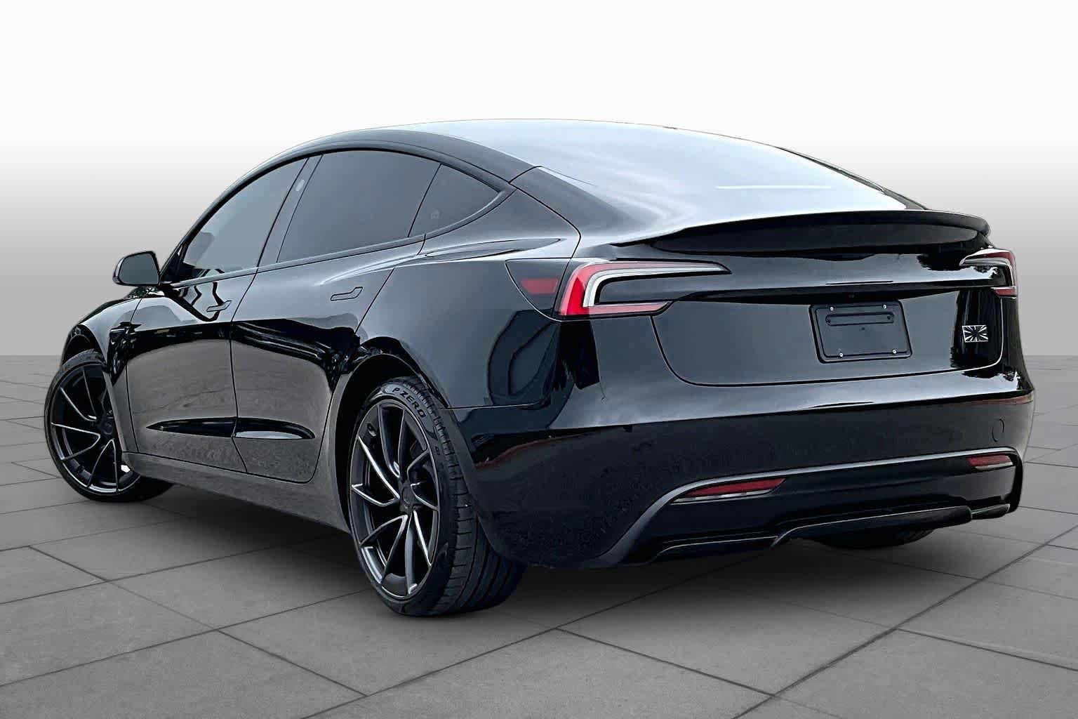 Used 2024 Tesla Model 3 Performance AWD/4WD image 11