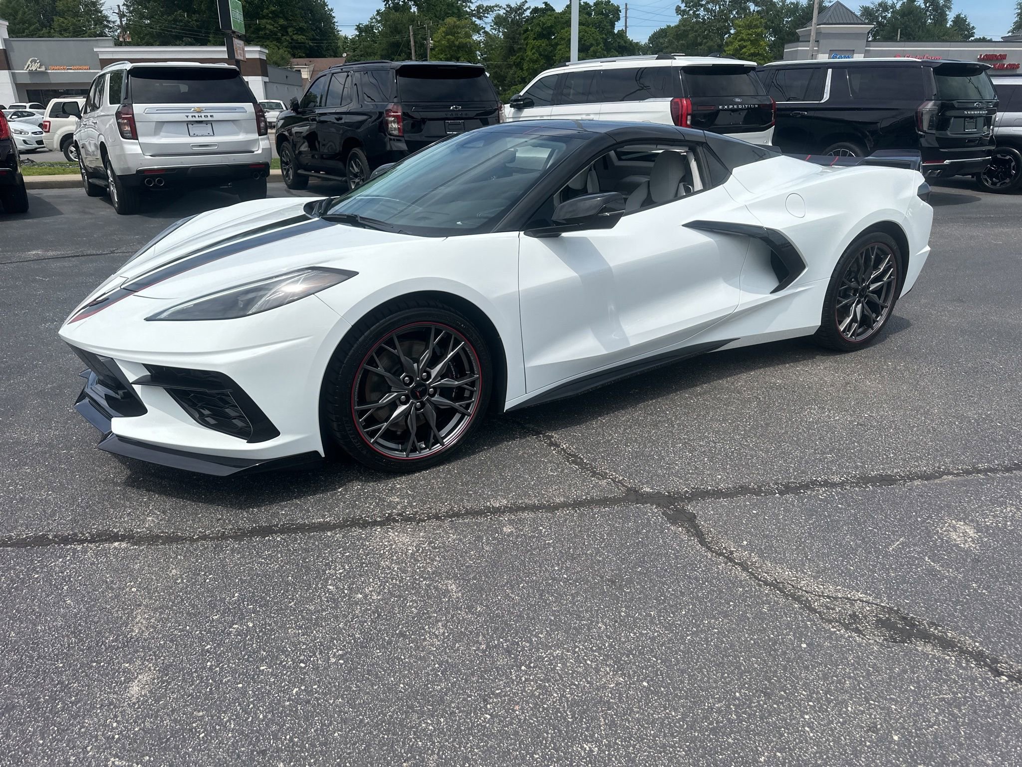 Used 2024 Chevrolet Corvette Stingray Premium Conv w/ Z51 Performance Package RWD image 19