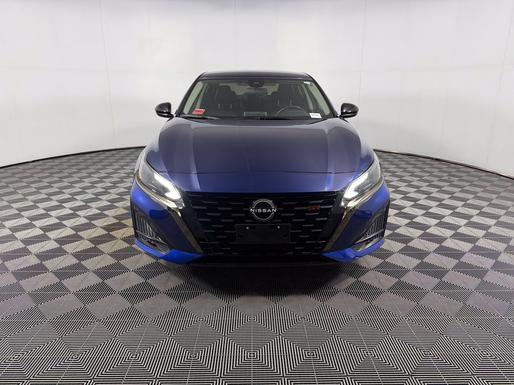 Used 2023 Nissan Altima 2.5 SR AWD/4WD image 4