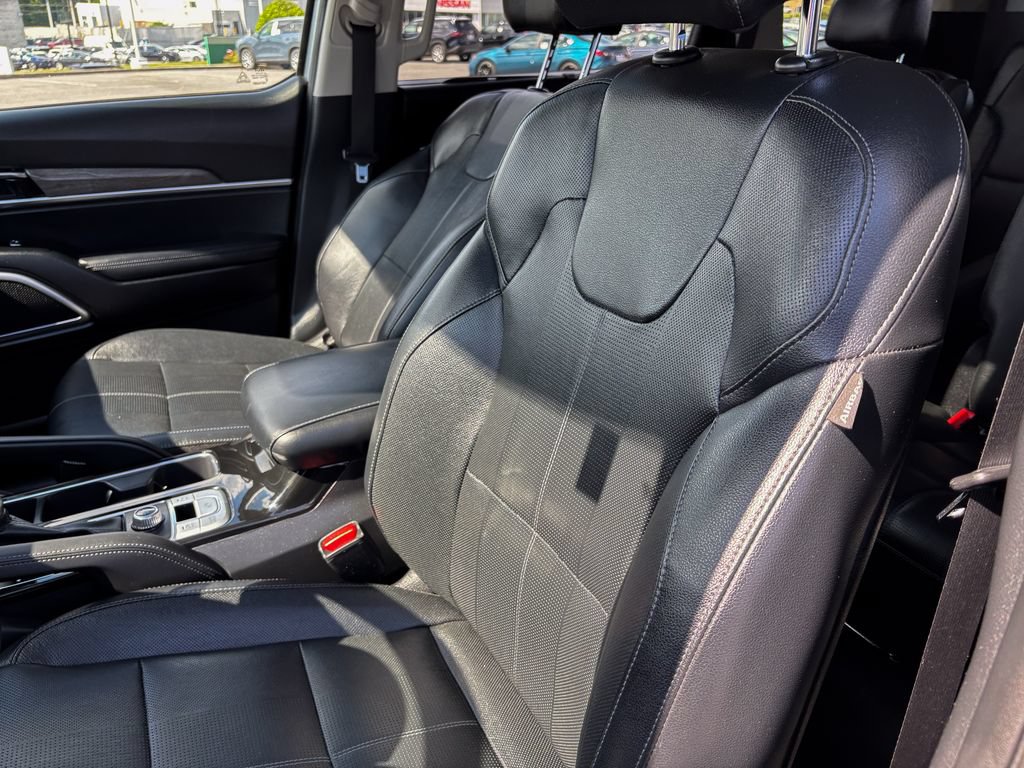 Used 2022 Kia Telluride EX w/ EX Premium Package FWD image 19