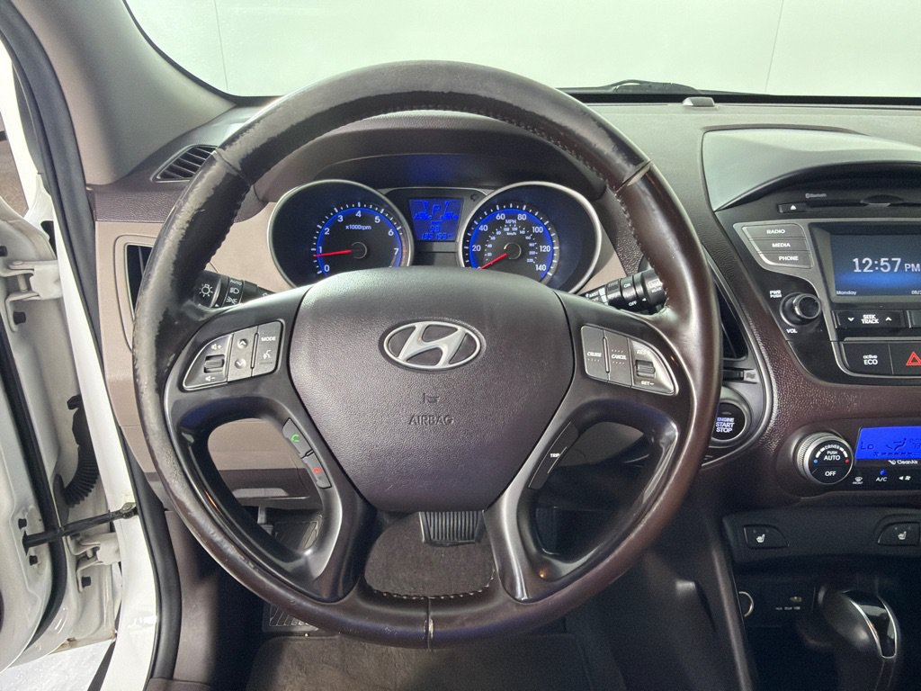 Used 2015 Hyundai Tucson Limited AWD/4WD image 13