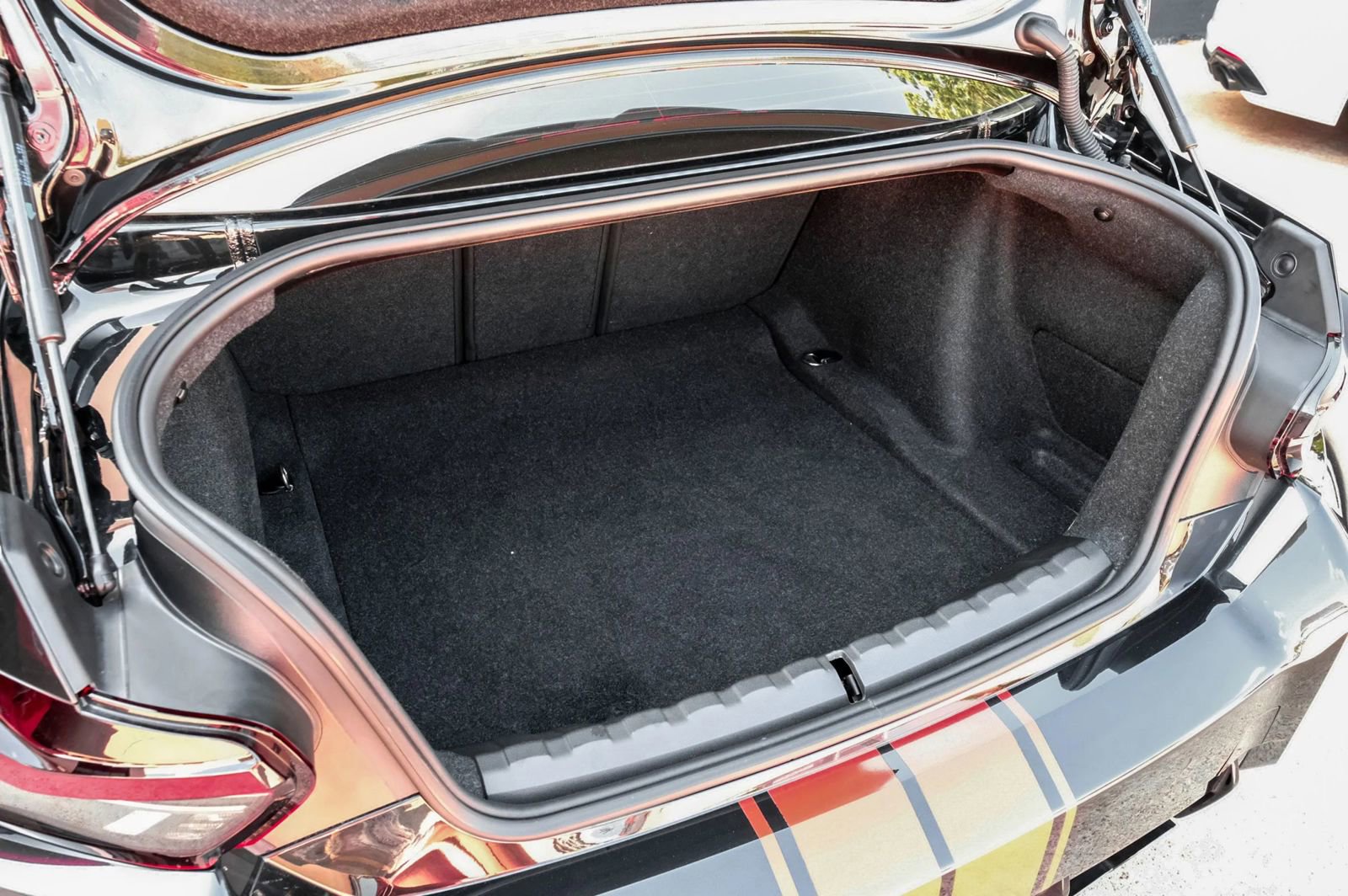 Used 2024 BMW M2 w/ Lighting Package image 56