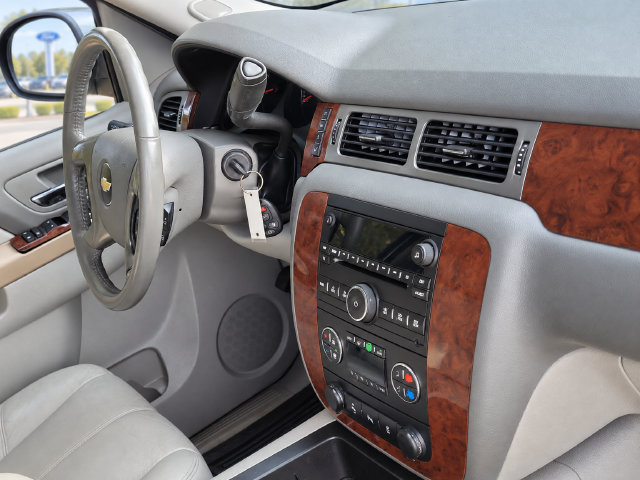 Used 2013 Chevrolet Tahoe LT w/ Texas Edition RWD image 11