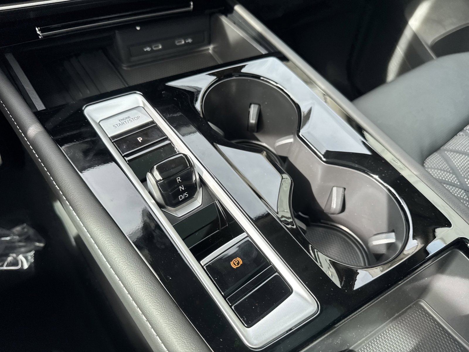 New 2026 Volkswagen Atlas SEL Premium R-Line image 25