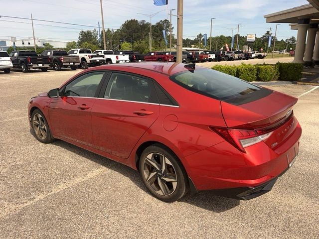 Used 2022 Hyundai Elantra Limited FWD image 8