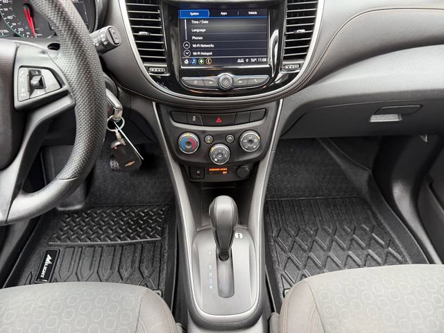 Used 2018 Chevrolet Trax LS AWD/4WD image 11