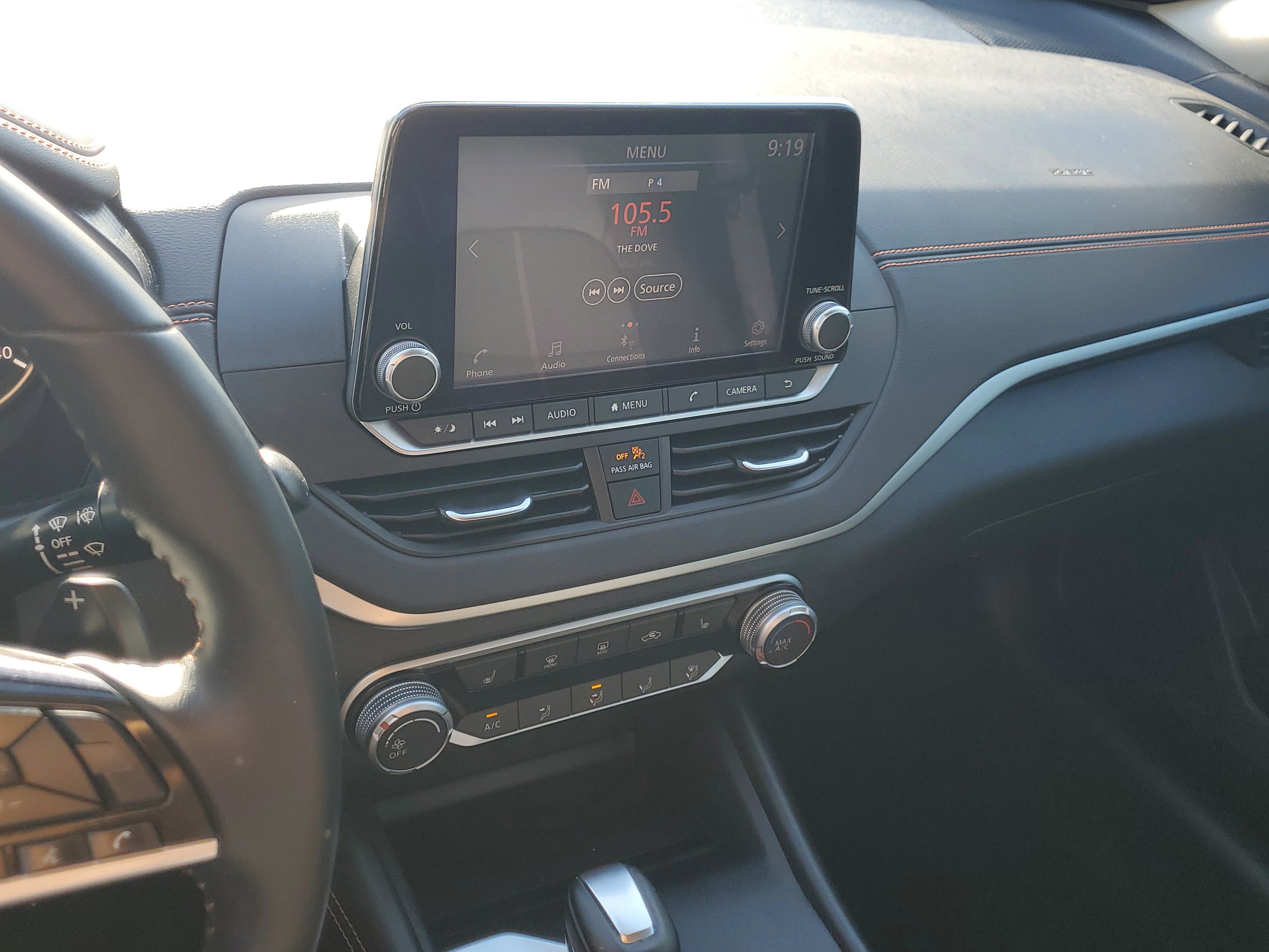 Used 2020 Nissan Altima 2.5 SR w/ Premium Package image 24