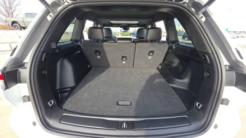 Used 2022 Jeep Grand Cherokee Altitude image 16