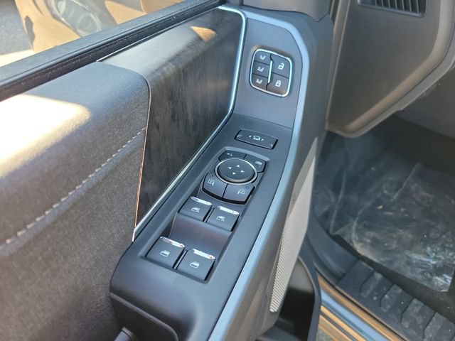 New 2026 Ford F250 Lariat w/ FX4 Off-Road Package AWD/4WD image 13