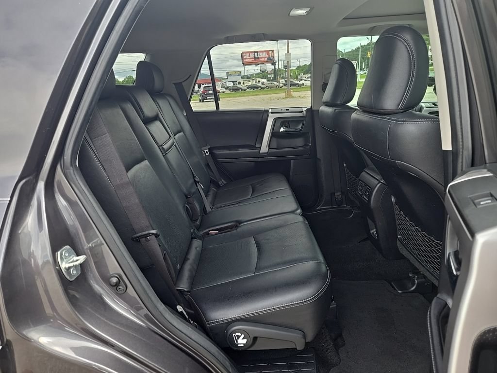 Used 2022 Toyota 4Runner Limited AWD/4WD image 19