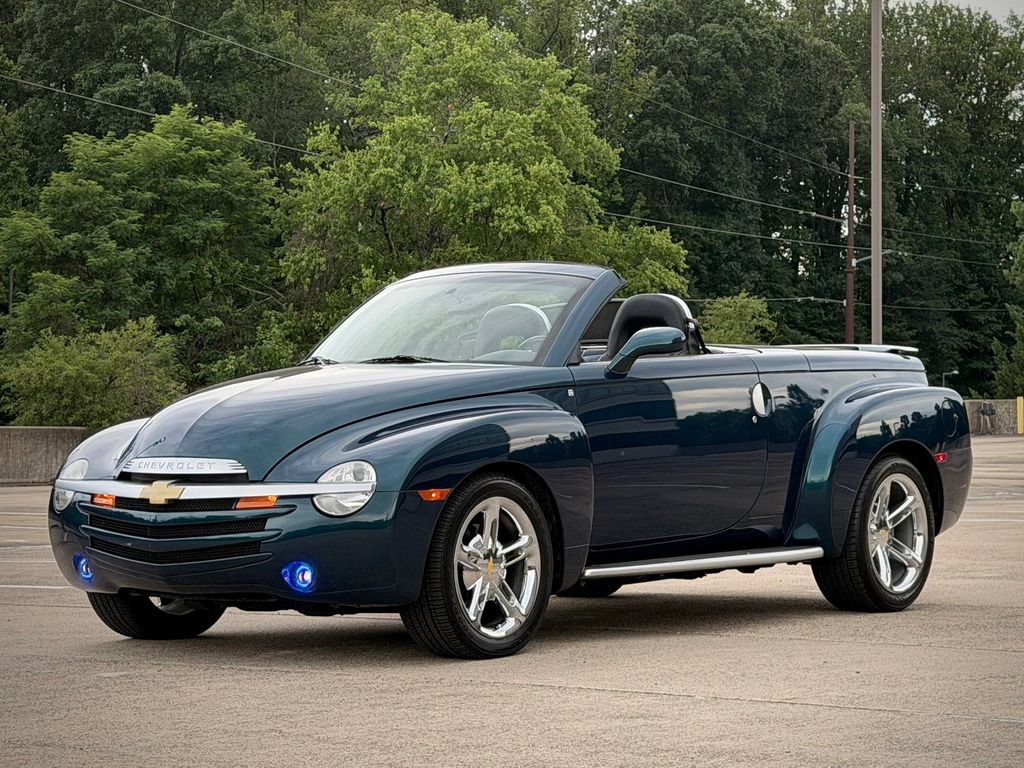 Used 2005 Chevrolet SSR w/ Preferred Equipment Group RWD image 9