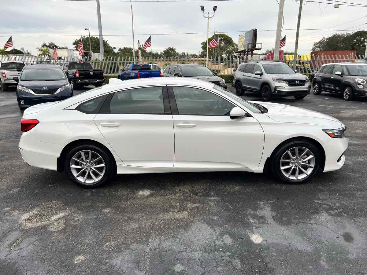 Used 2021 Honda Accord LX image 9