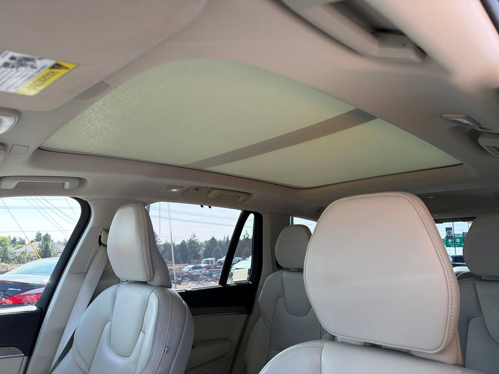 Used 2023 Volvo XC90 B6 Ultimate w/ Protection Package Premier AWD/4WD image 17