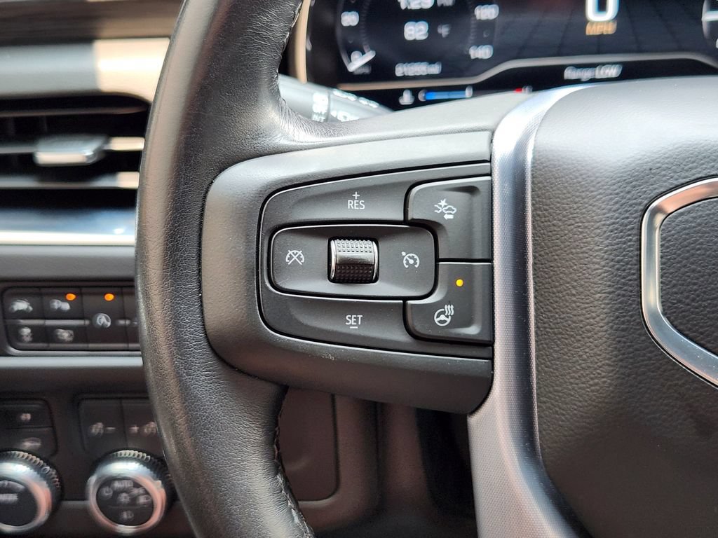 Used 2022 GMC Yukon XL SLT w/ SLT Luxury Package AWD/4WD image 17