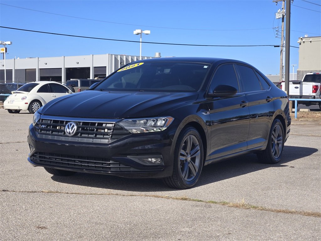 Used 2021 Volkswagen Jetta R-Line w/ R-Line Cold Weather Package image 3