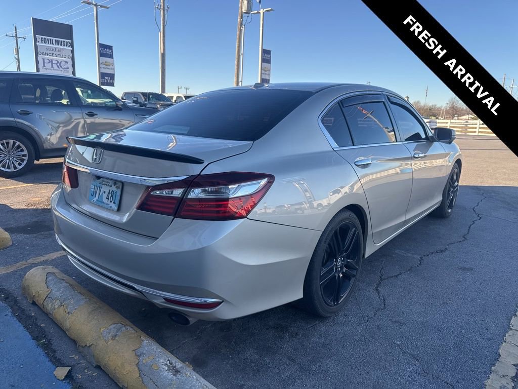 Used 2016 Honda Accord EX-L image 3