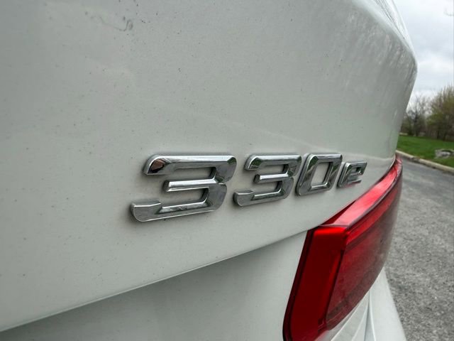 Used 2018 BMW 330e image 7
