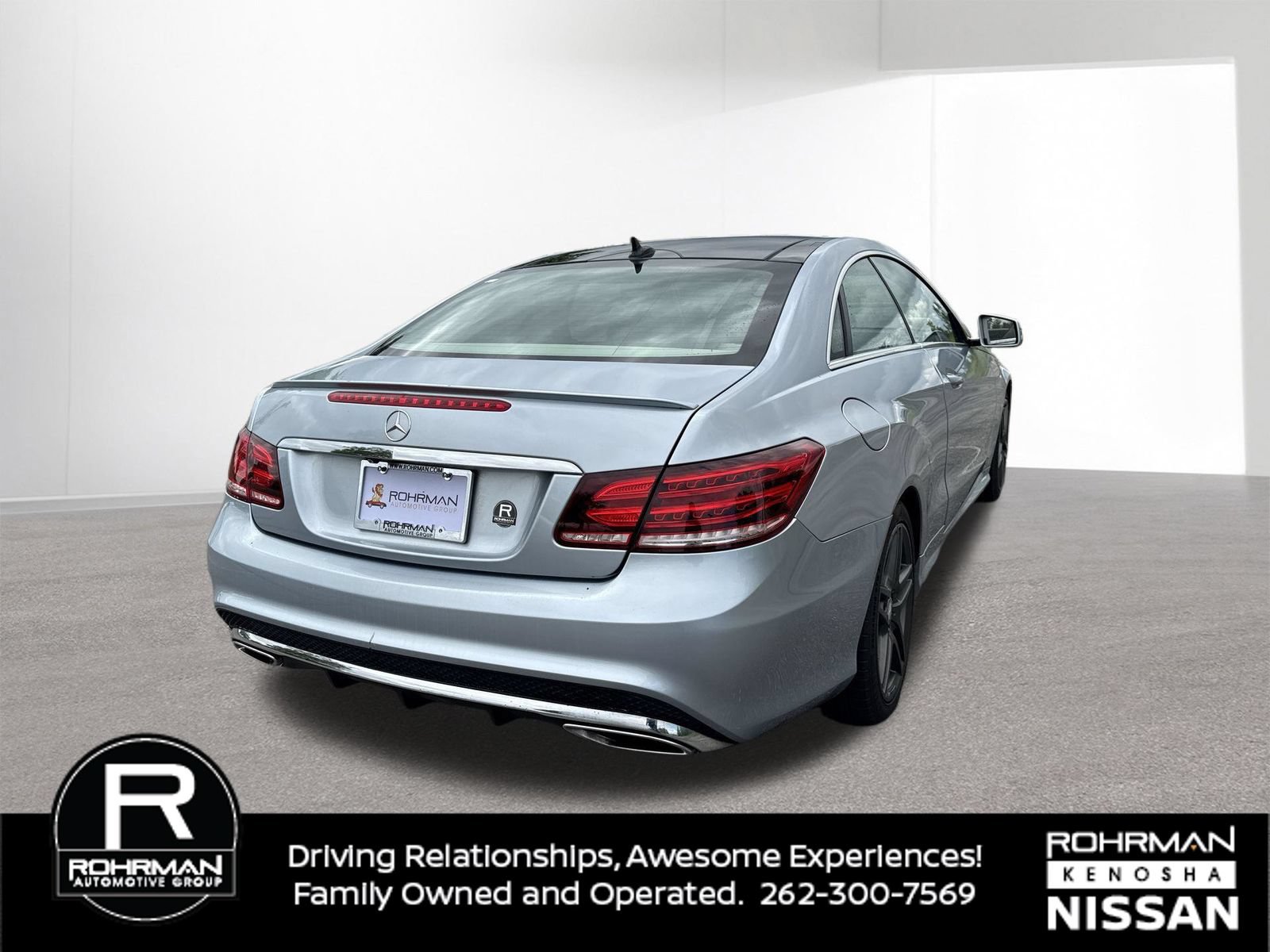Used 2016 Mercedes-Benz E 400 4MATIC Coupe image 4