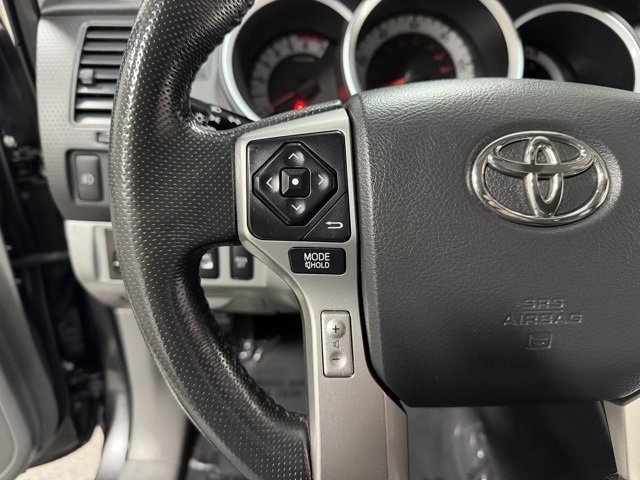 Used 2015 Toyota Tacoma 4x4 Access Cab V6 w/ TRD Off-Road Package image 14