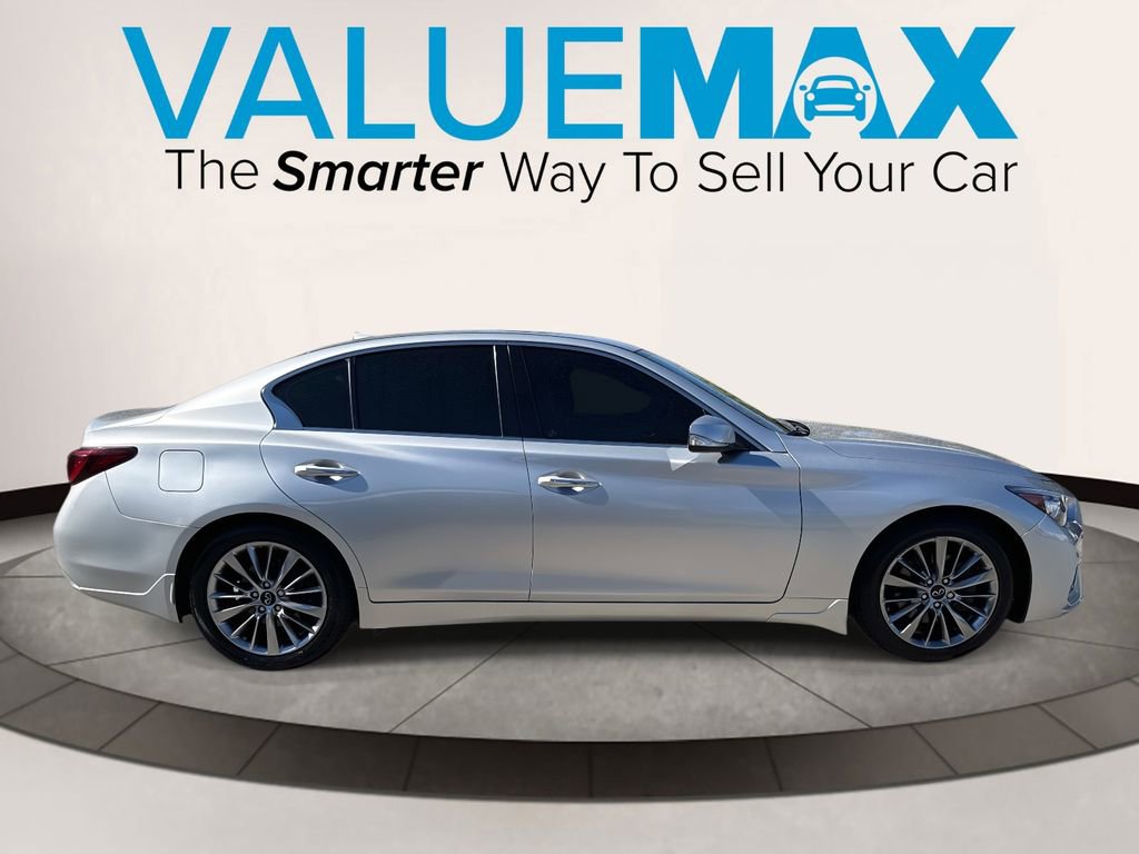 Used 2020 INFINITI Q50 Luxe image 2