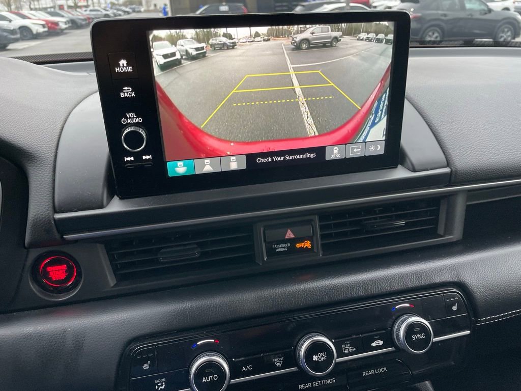 Certified 2025 Honda Pilot Touring image 17