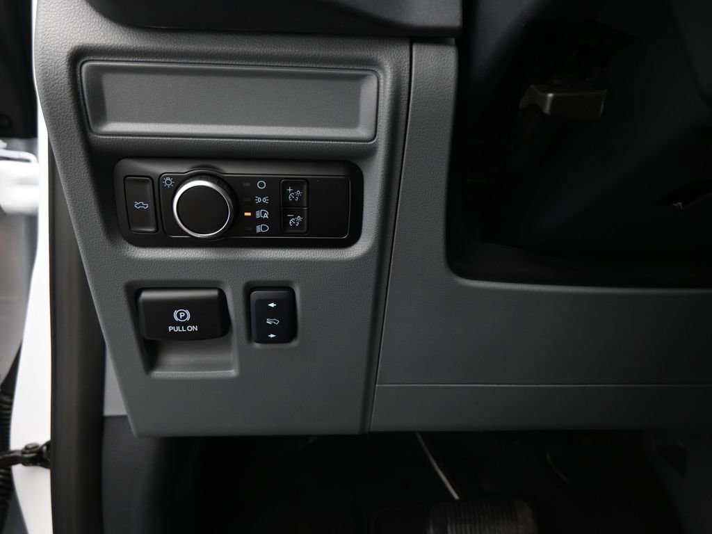 New 2025 Ford F150 Lightning XLT image 11