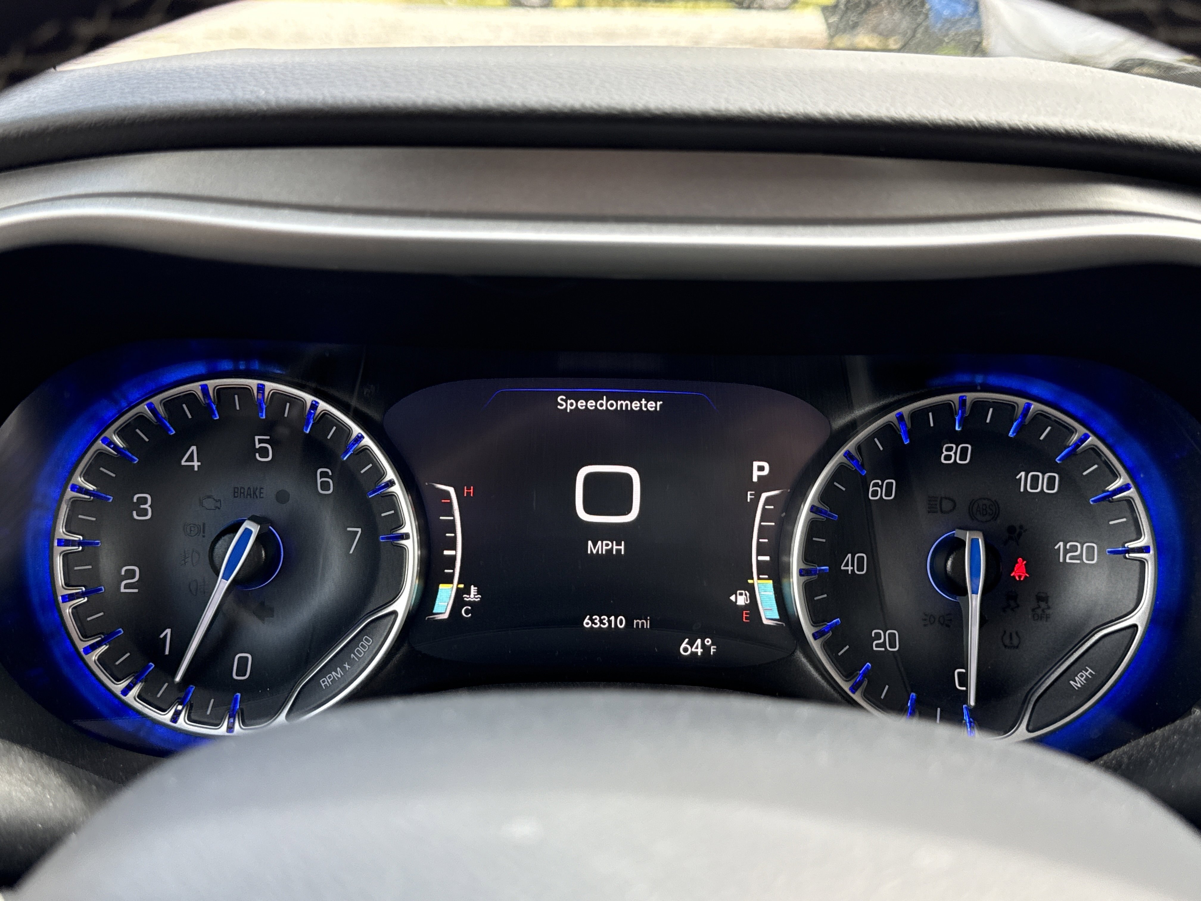 Used 2024 Chrysler Pacifica Touring-L image 15