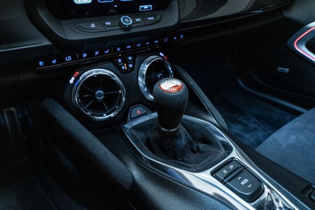 Used 2018 Chevrolet Camaro ZL1 RWD image 5