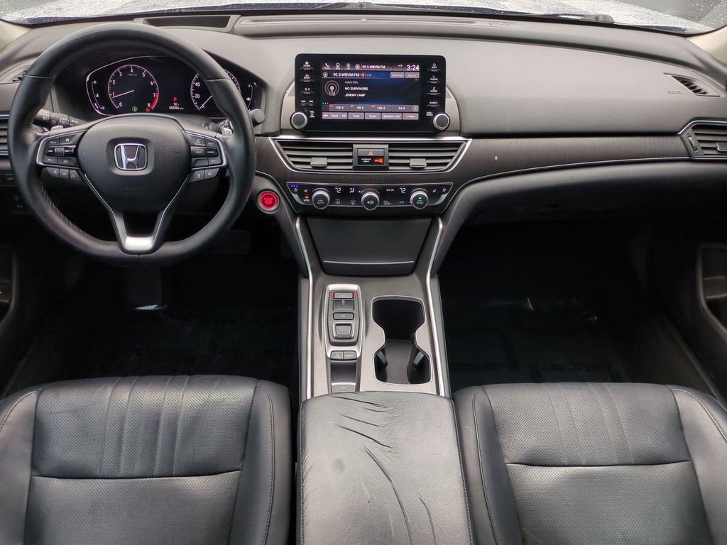 Used 2018 Honda Accord Touring image 14