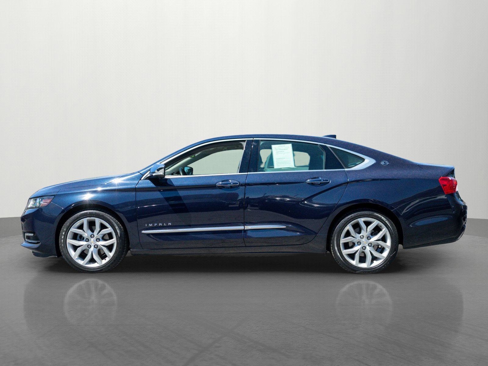 Used 2018 Chevrolet Impala Premier FWD image 4
