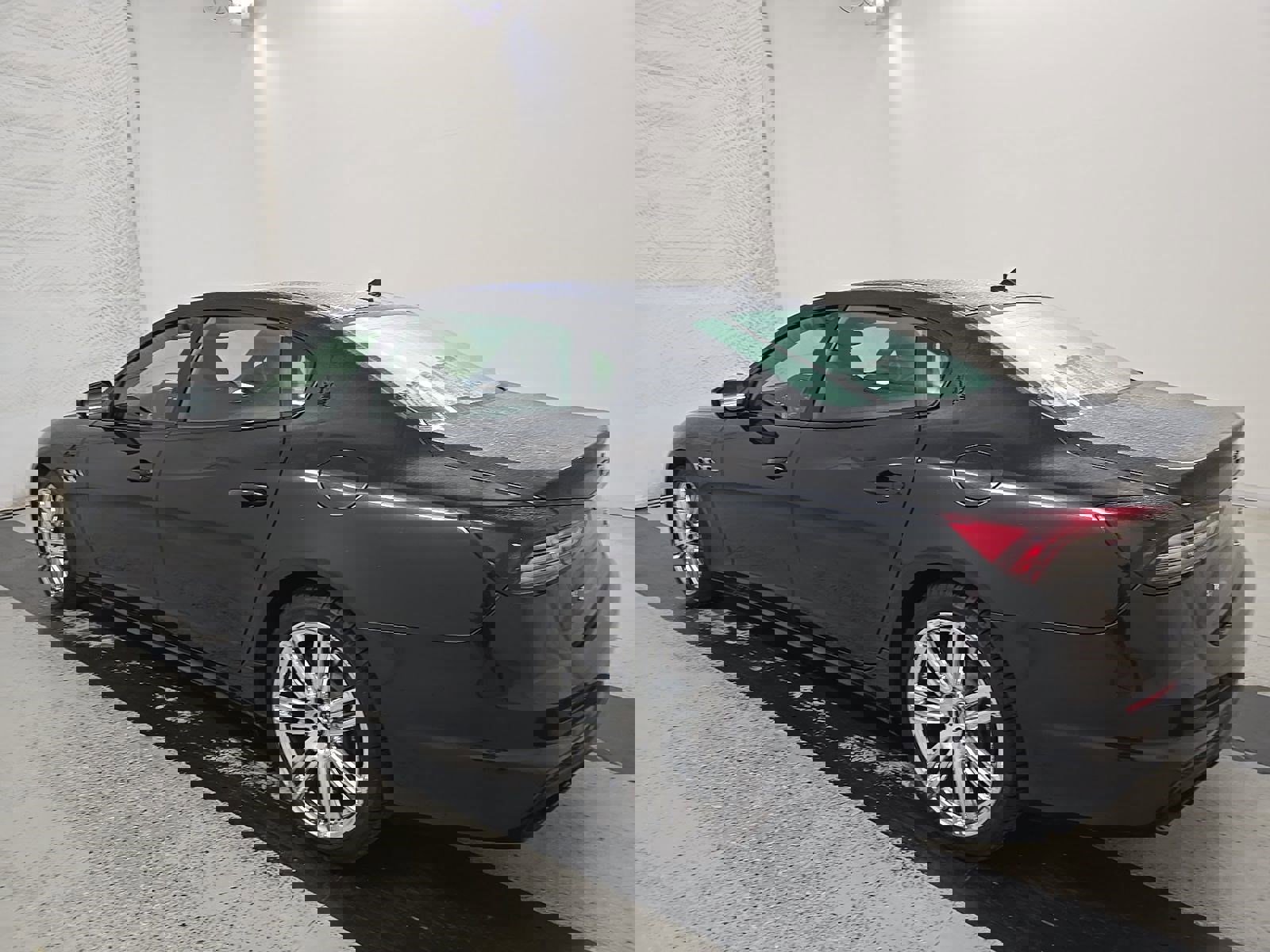 Used 2022 Maserati Quattroporte Modena Q4 AWD/4WD image 5