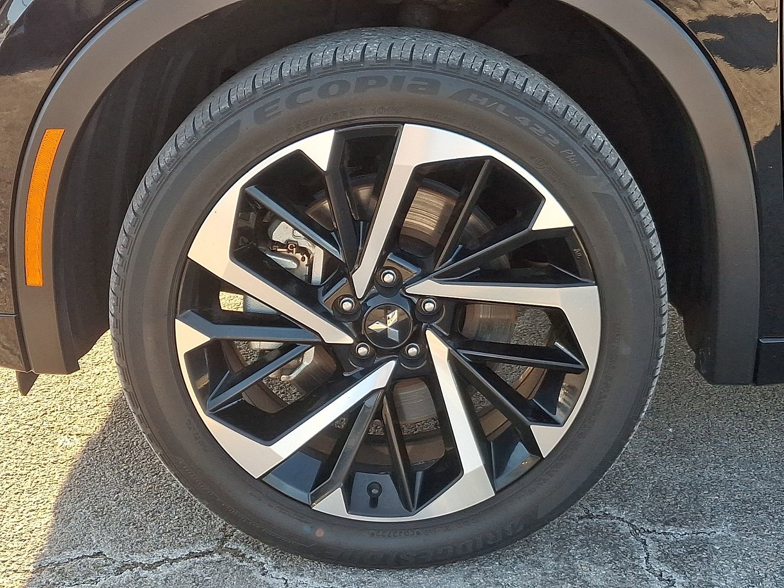 Used 2023 Mitsubishi Outlander SEL Black Edition image 9